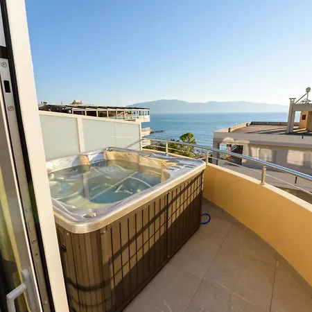 Bed & Breakfast Suits 3*