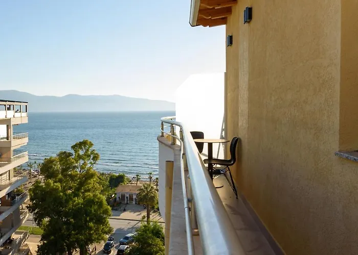 Suits Oda ve Kahvaltı