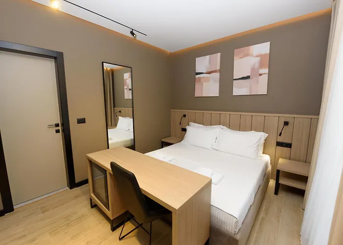 Suits Nocleg ze śniadaniem 3*