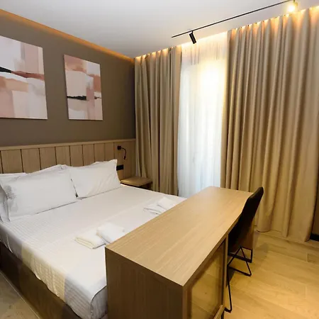 Suits فندق مبيت وإفطار 3*