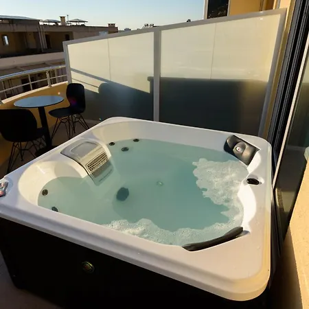 Suits فندق مبيت وإفطار فلورا