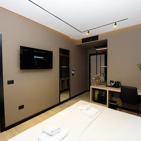 Suits 3*