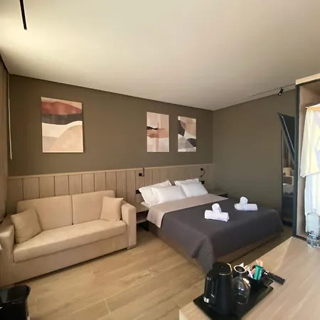 Suits 3* Vlorë