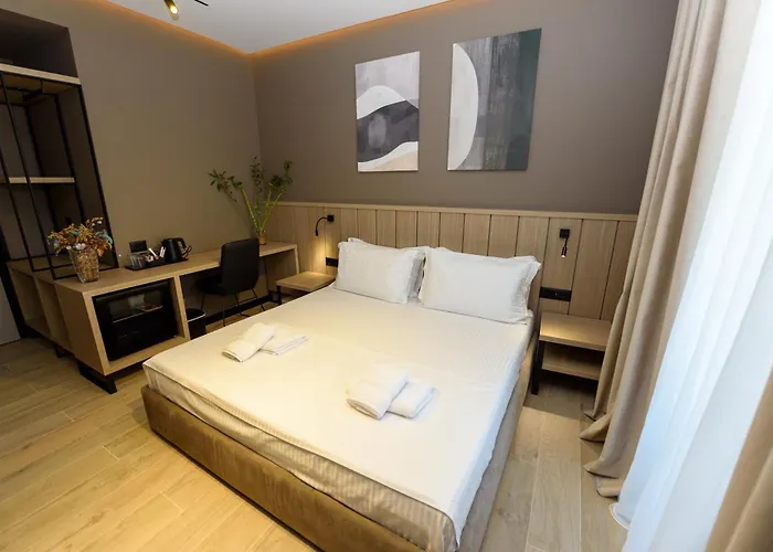 Suits فندق مبيت وإفطار فلورا